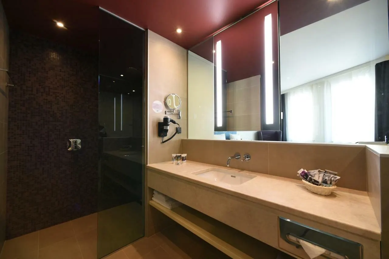 Hotel Mercure Minsk Old Town 4*,  Bielorrusia